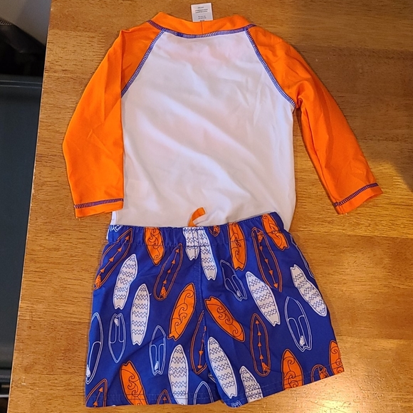 CARTERS Rash guard set - Picture 4 of 4